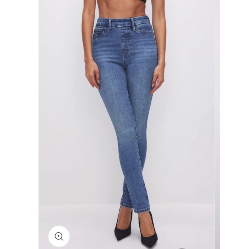 Like New! Good American Pull-On High-Rise Skinny Jeans